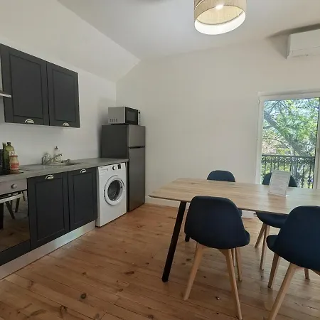 Two-bedroom With Air Conditioning *
