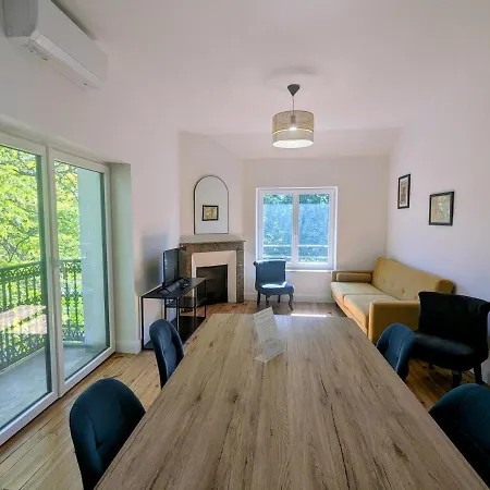 Two-bedroom With Air Conditioning Appartamento *